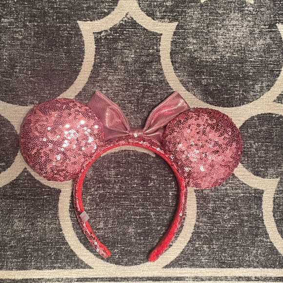 NEW Pink sequin metallic bow Minnie Mouse Ears - Picture 3 of 3